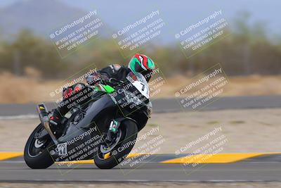 media/Sep-10-2022-SoCal Trackdays (Sat) [[a5bf35bb4a]]/Turn 6 (1140am)/